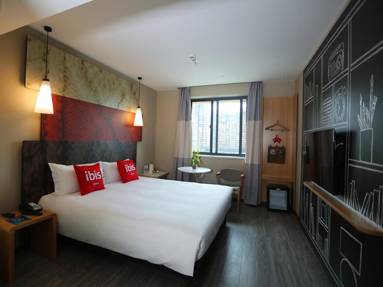 Ibis Haikou Injoy Plaza Hotel Exteriör bild