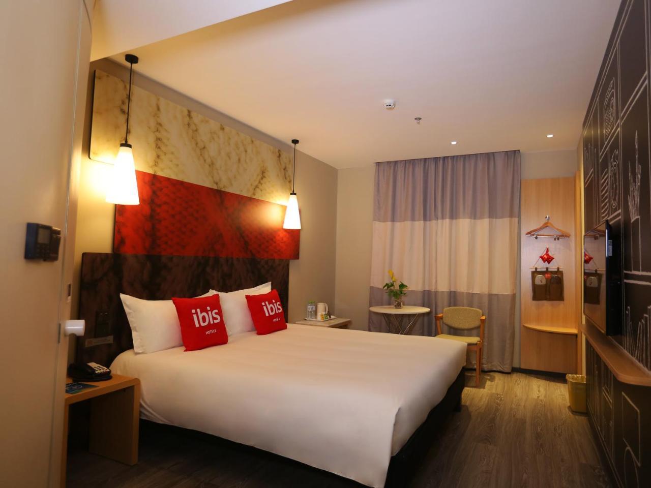 Ibis Haikou Injoy Plaza Hotel Exteriör bild